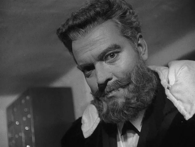 Confidential Report review,Confidential Report summary,Confidential Report Orson Welles,Confidential Report,Confidential Report Mr. Arkadin,Mr. Arkadin review,Mr. Arkadin summary,Mr. Arkadin Orson Welles,Mr. Arkadin,Orson Welles film